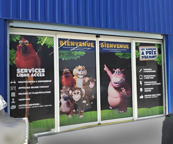 Vitrophanie : impression numérique microperforée