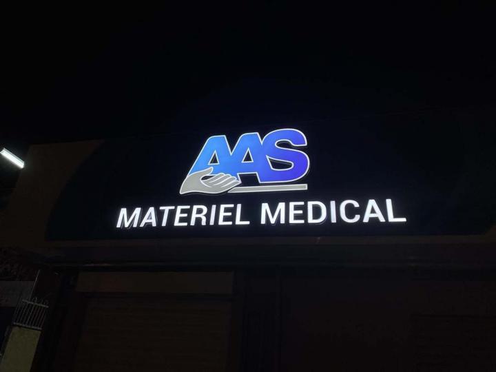 Création d'enseignes lumineuses Martinique