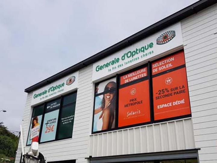 Réalisation de vitrophanie Martinique